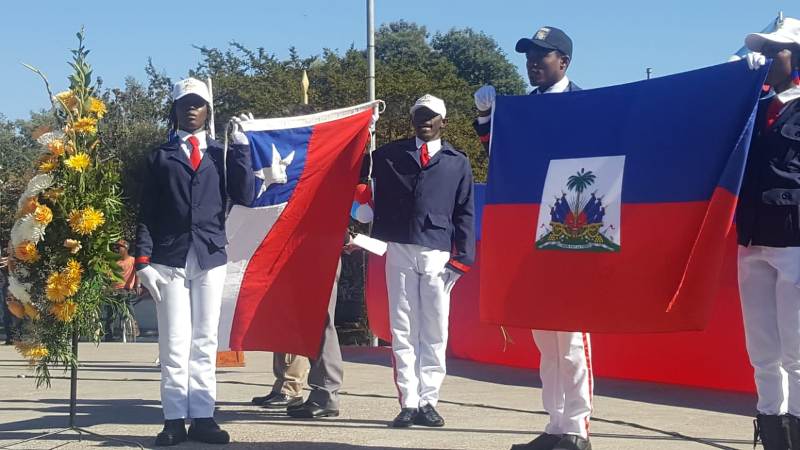 bandera-haitianos.jpg